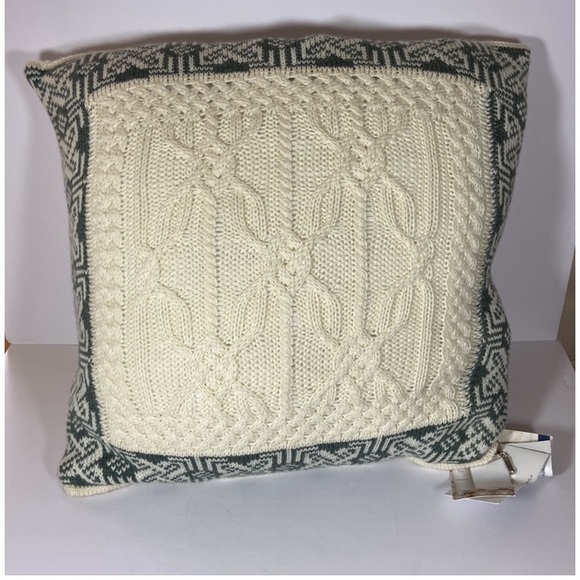 Aran Mōr Other - Aran Mōr Irish Wool Cable Knit Pillow